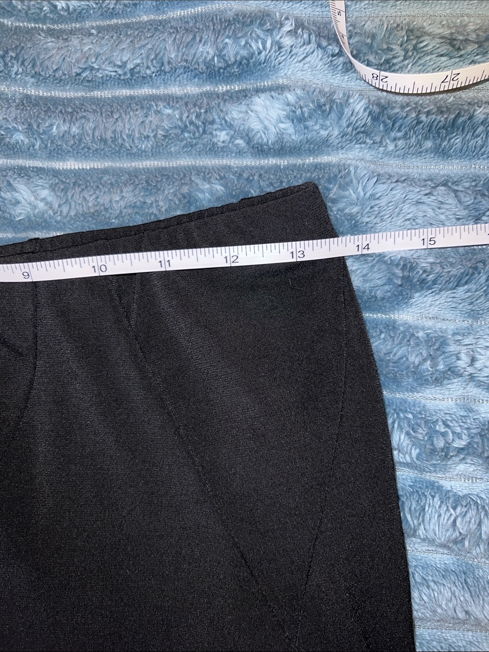 Amy Buyer Black A-Line Women's Skirt with Diamond Pattern - Picture 3 of 5